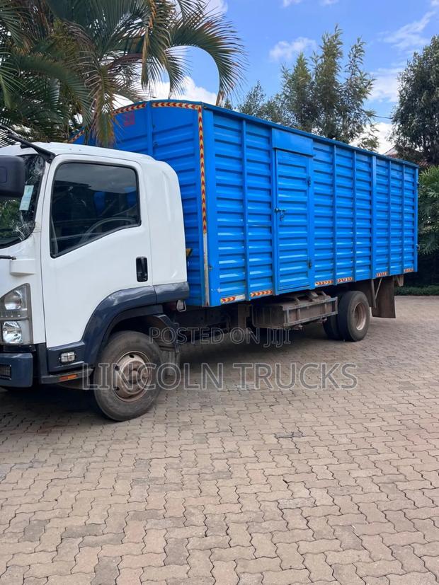 Isuzu FRR 90 2022 - thumbnail 4