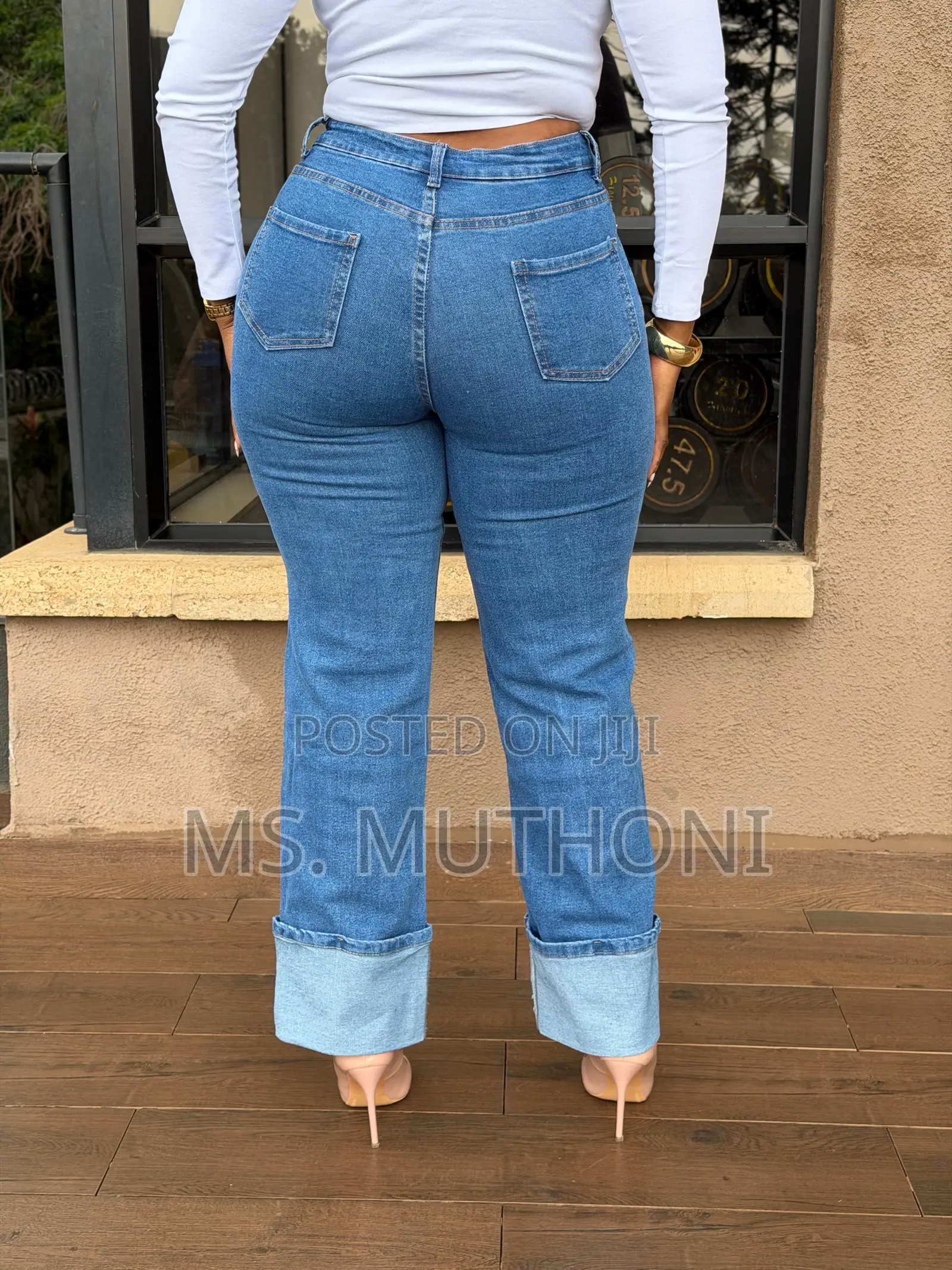 Ladies Cuffed Hem Mom Jeans