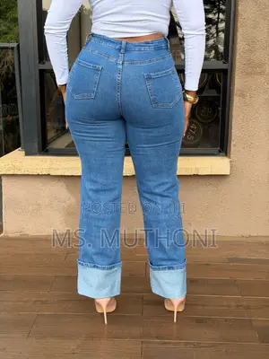 Ladies Cuffed Hem Mom Jeans