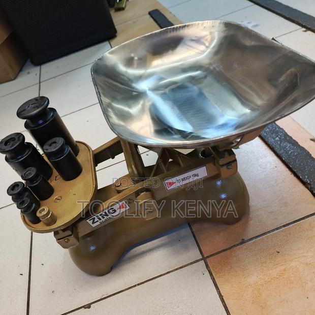Zinc Manual Weighing Scale With 7 Weights
