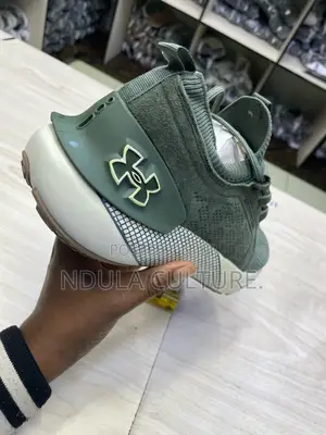 Under Armour Hovr Phantom 3se