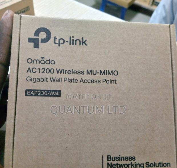Tl-Eap230-Wall Wireless Mu-Mimo Gigabit Wall-Plate Access Point - main view