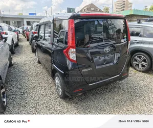 Toyota Roomy 2018 Black