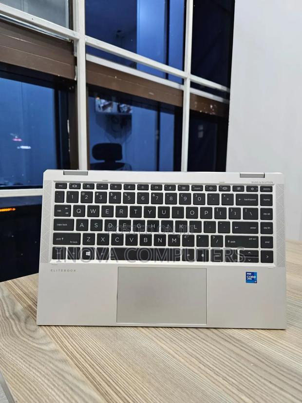 Laptop HP EliteBook 1040 G8 16GB Intel Core i7 SSD 512GB - thumbnail 2