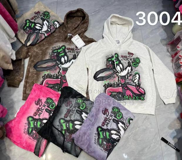 Hooded Quality Sweatshirt - thumbnail 6