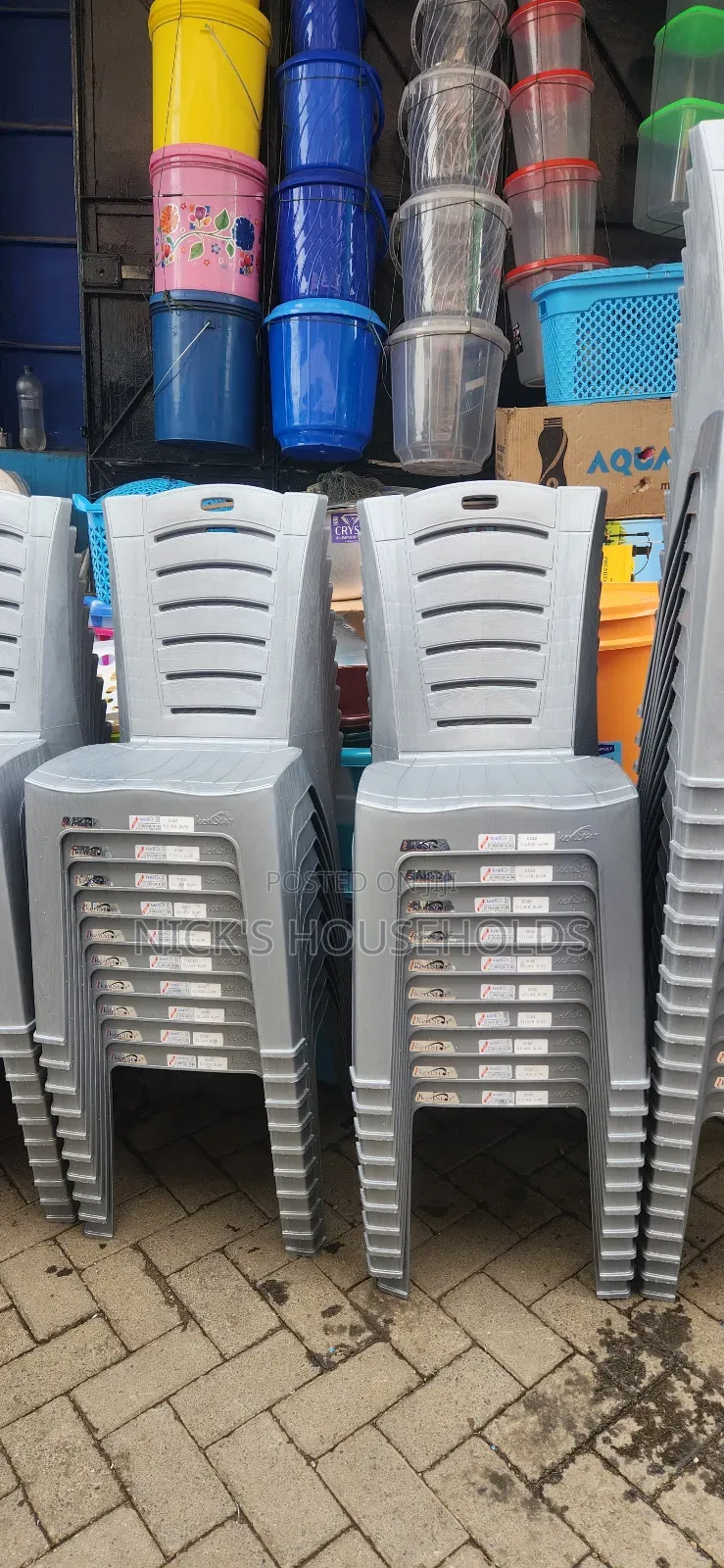 Longlasting Plastic Chairs, Chairs With Quality Backrest