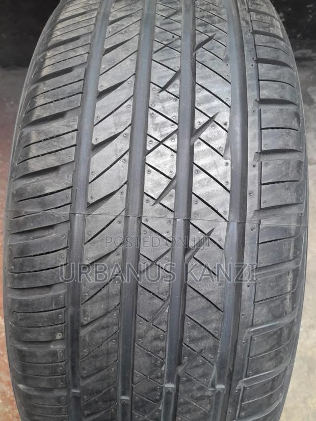 235/55r19 Laufenn Korea Tyre - thumbnail 2