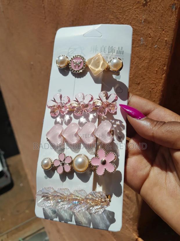 Hair Clips - thumbnail 8