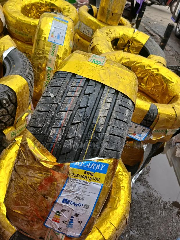 225/40r18 Bearway Tyres - main view
