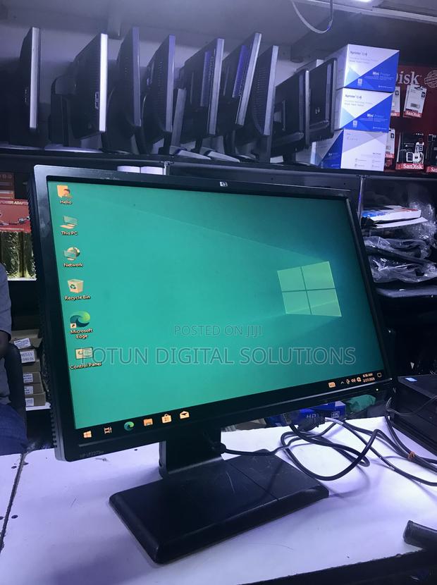 Hp 22 Inch Hd Monitor - Perfect for Older PCS Legacy Systems