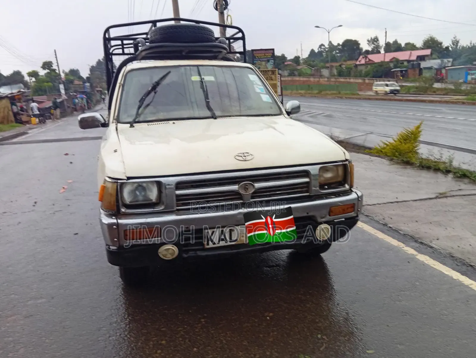 Toyota Hilux 1999 White