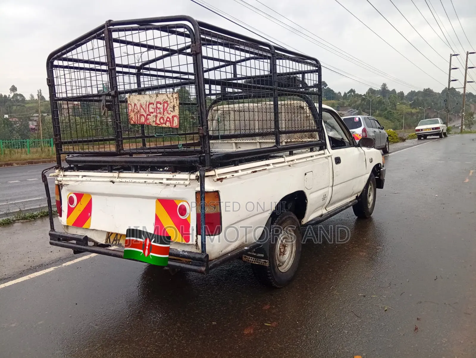 Toyota Hilux 1999 White