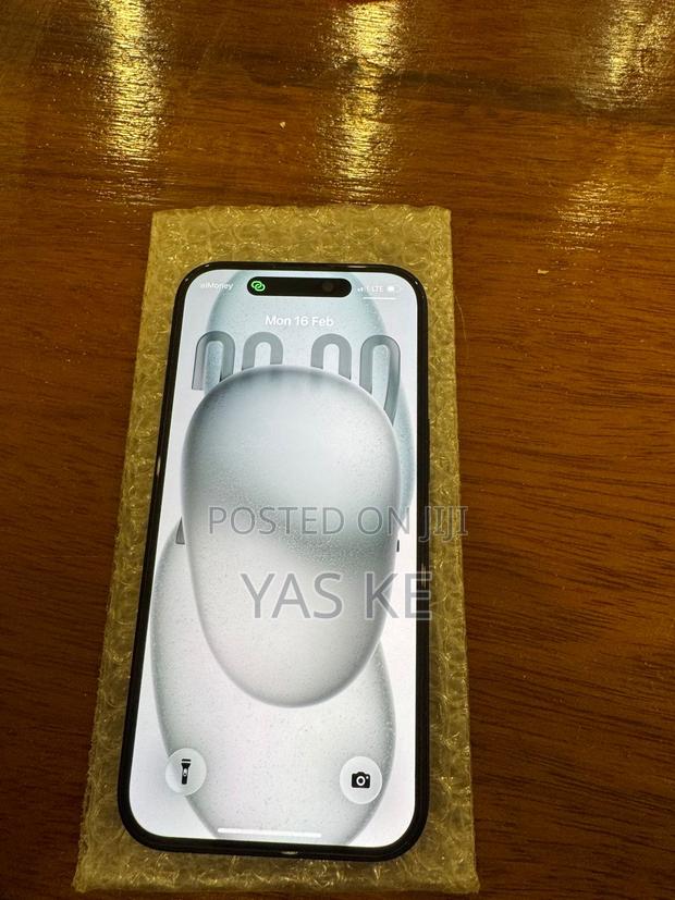 Apple iPhone 15 128 GB Black - main view