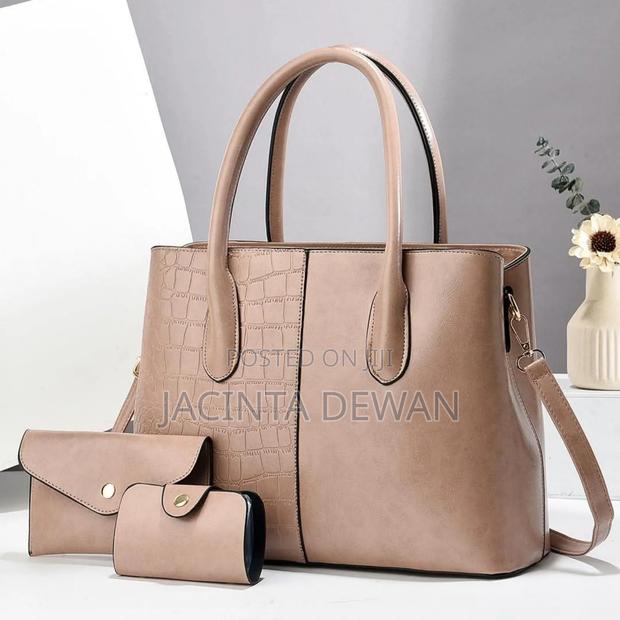 Classy Handbags - thumbnail 7