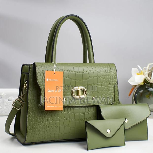Classy Handbags - thumbnail 12