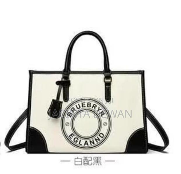 Classy Handbags - thumbnail 15
