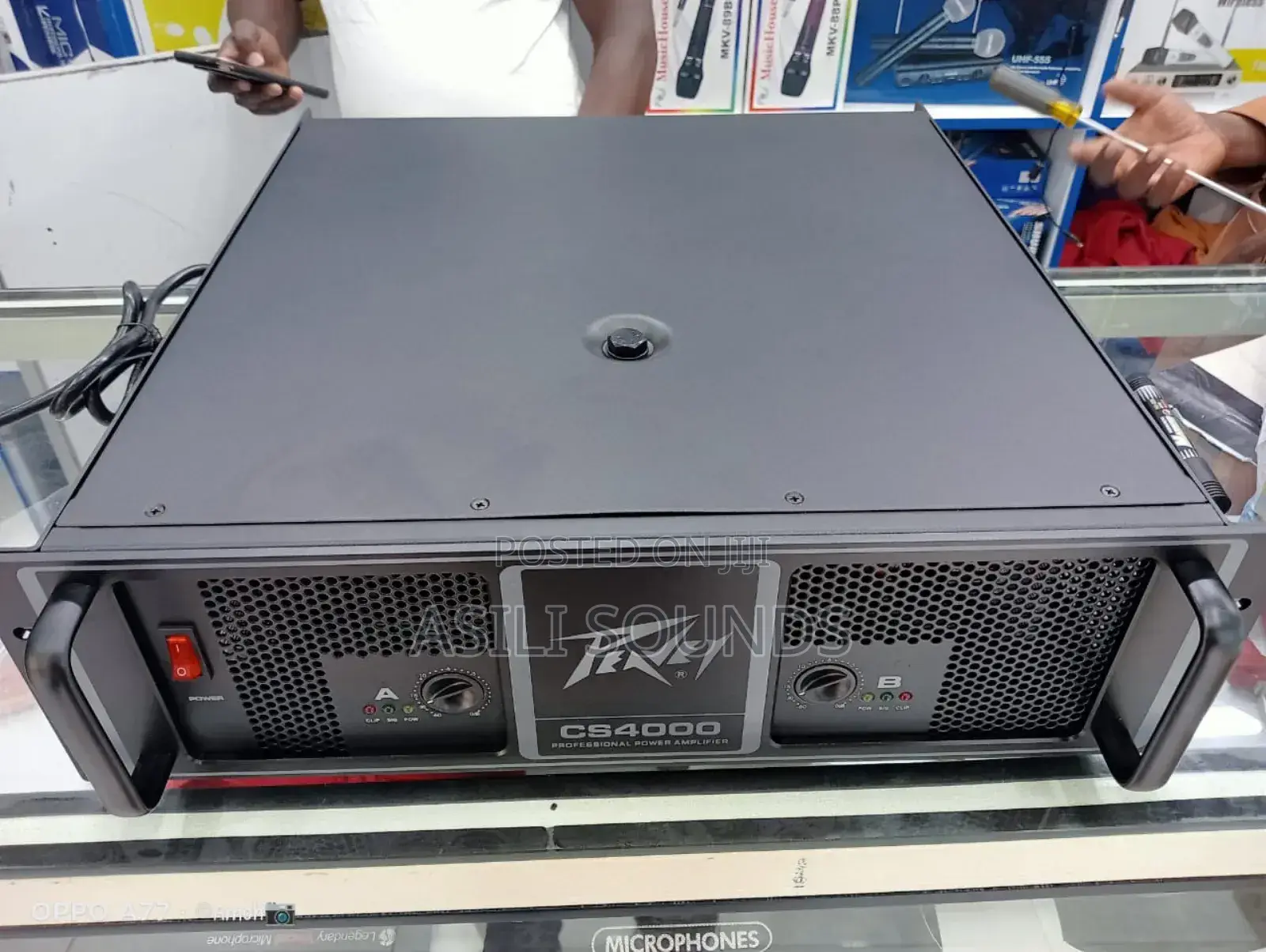 Peavey Cs 4000 Professional Power Amplifier.