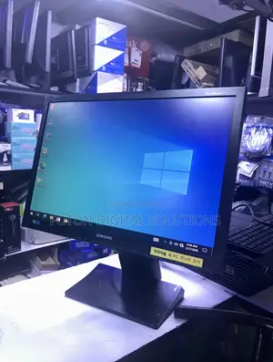 Samsung 22" Full Hd Monitor - Perfect for Older PCS Projectors