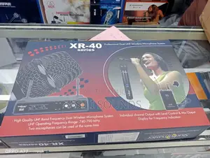 Studiomaster Xr-40 Series Wireless Microphone System
