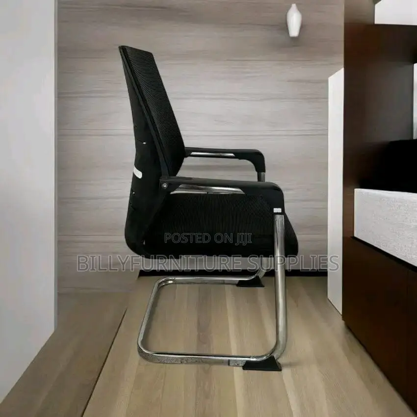 Breathing Mesh Visitors Chair