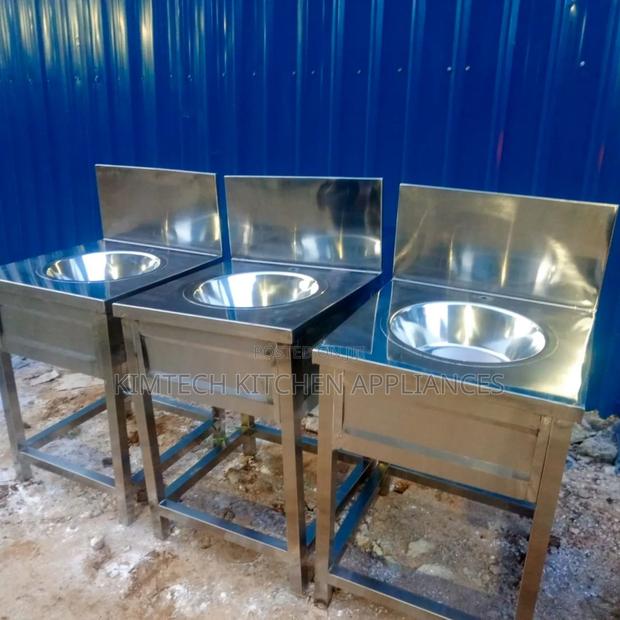 Modern Hands Washing Sinks - main view