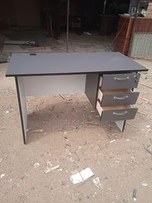 Mix Colour Desk