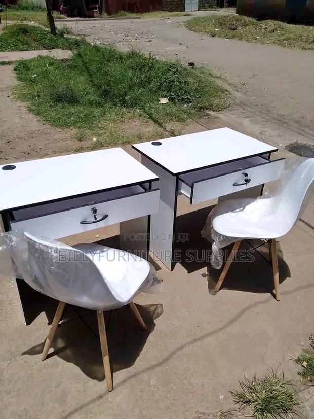 Simple Study Desk