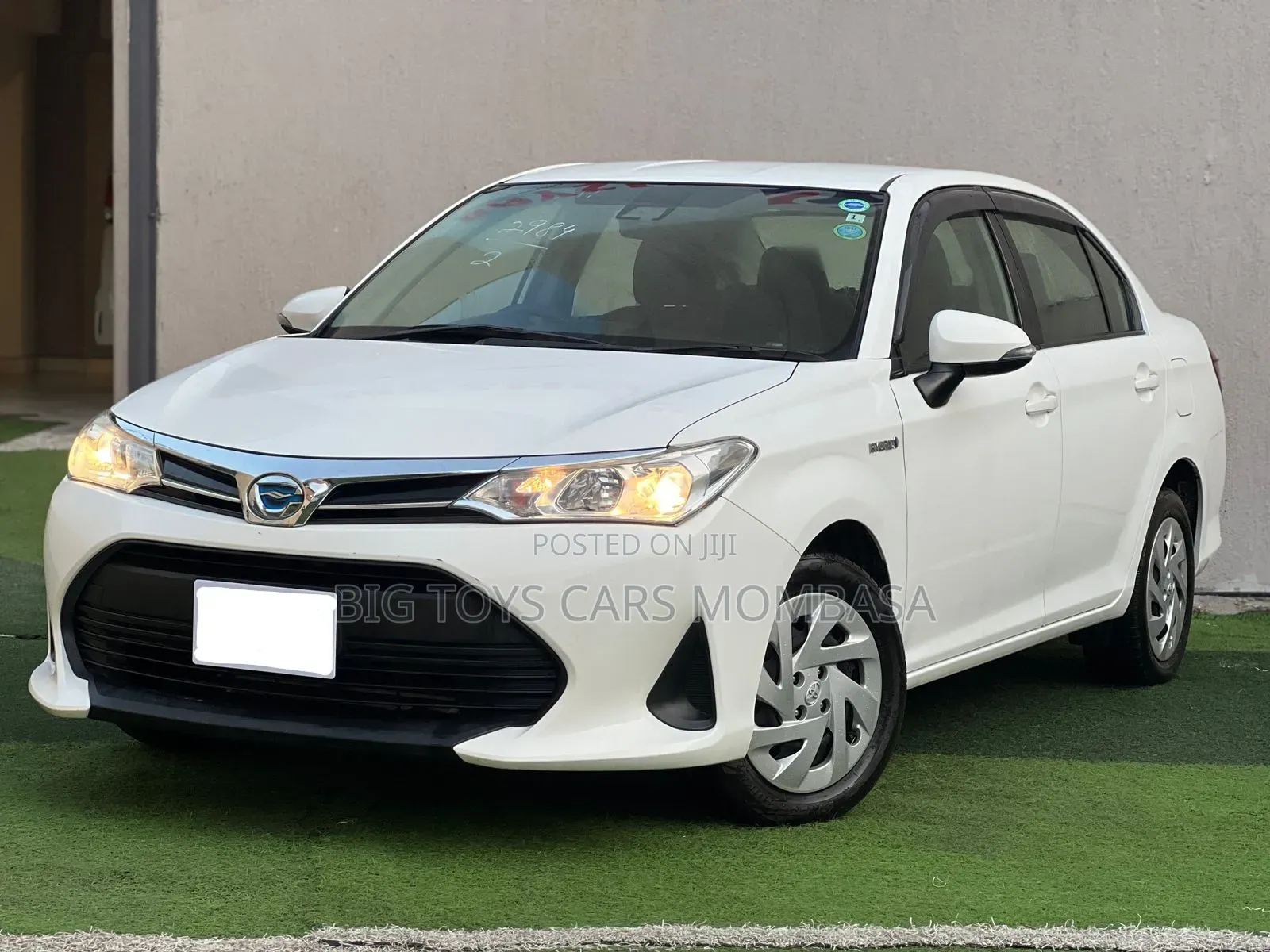 Toyota Axio 2018 White