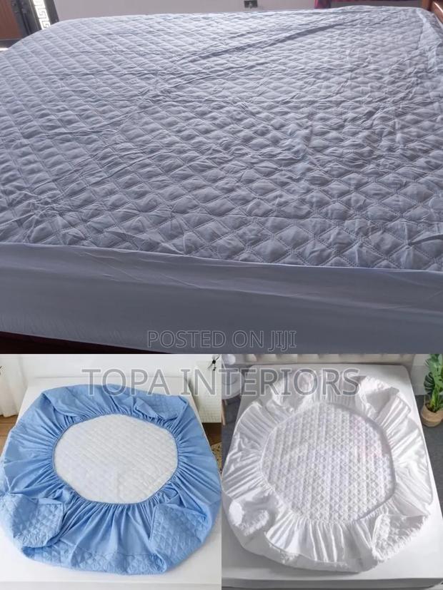 Comfortable and Noiseless Quilted Generic Waterproof Mattress Covers