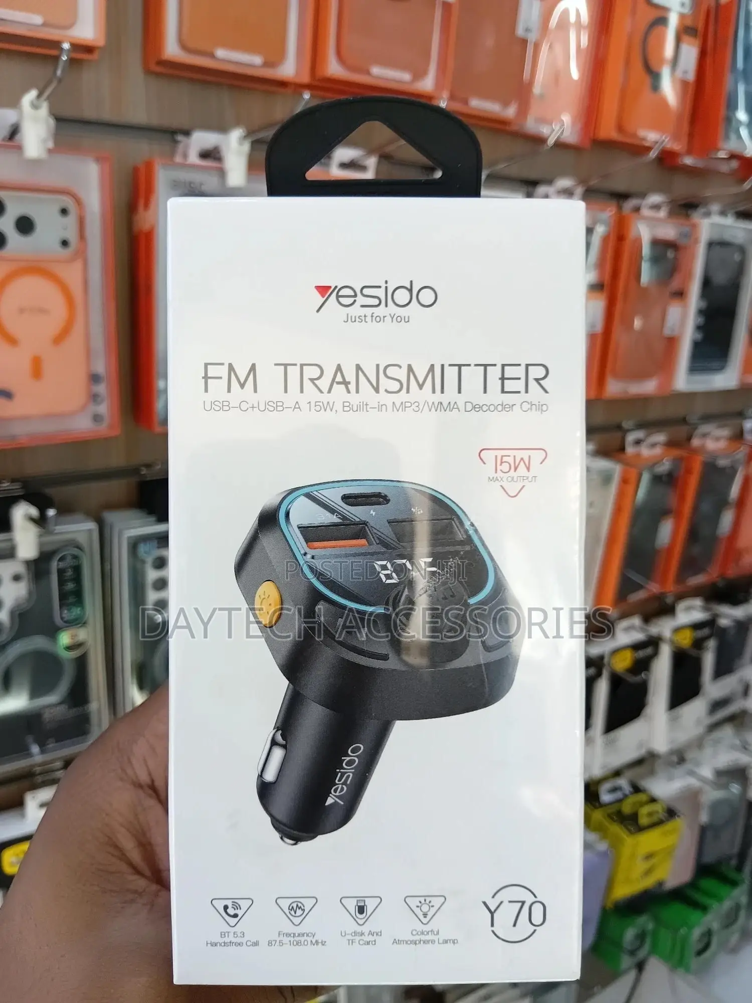 Yesido Bluetooth Fm Transmitter Car Charger 2x Usb-a/1x Usb-C -Black