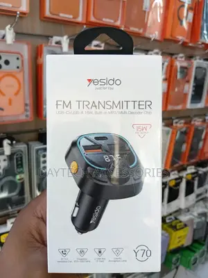 Yesido Bluetooth Fm Transmitter Car Charger 2x Usb-a/1x Usb-C -Black
