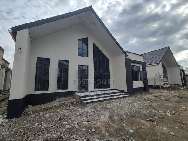 3bdrm Bungalow in Kitengela for sale - main view
