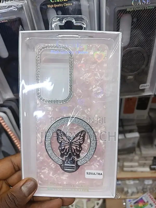 Samsung Galaxy S25 Ultra a Butterfly Ring Stand and Camera Lens