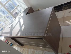 Executive Director/ C. E. O Office Desk 1.6 Mtrs