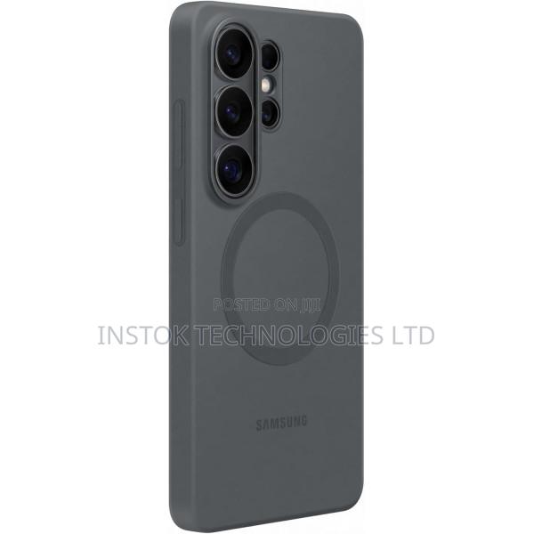 Samsung Galaxy S26 Ultra Silicone Magnet Case - thumbnail 2