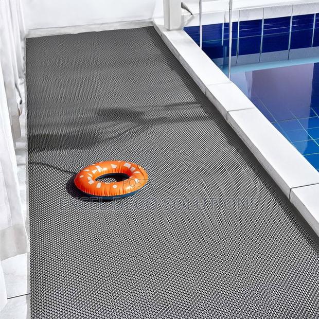 Anti-Slip Mat for Smooth Floors