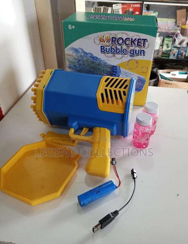 Rechargeable 69-Hole Bazooka Rocket Bubble Gun - thumbnail 3