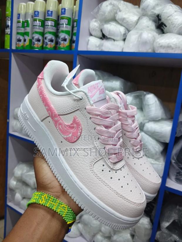 Airforce Custom/ Ladies Airforce - main view