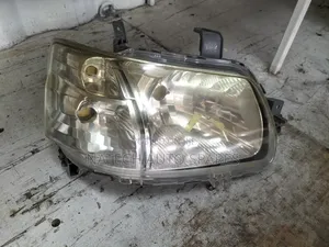 Toyota Townance 2008 Headlight