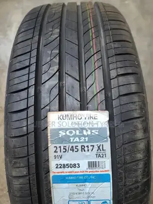 215 /45 R17 Kumho Tyres 91v Xl Solus Ta21