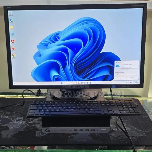 Desktop Computer HP EliteDesk 705 8GB AMD Ryzen 5 HDD 500GB