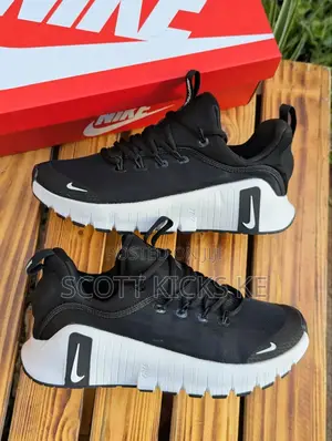 Metcon Unisex Trainers