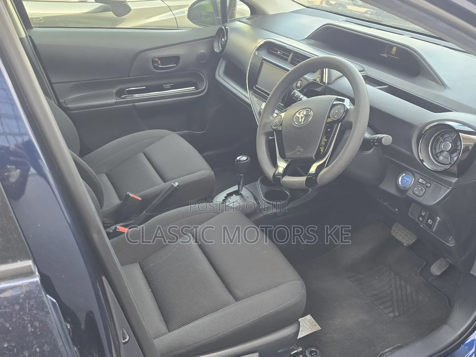Toyota Aqua 2019 Blue