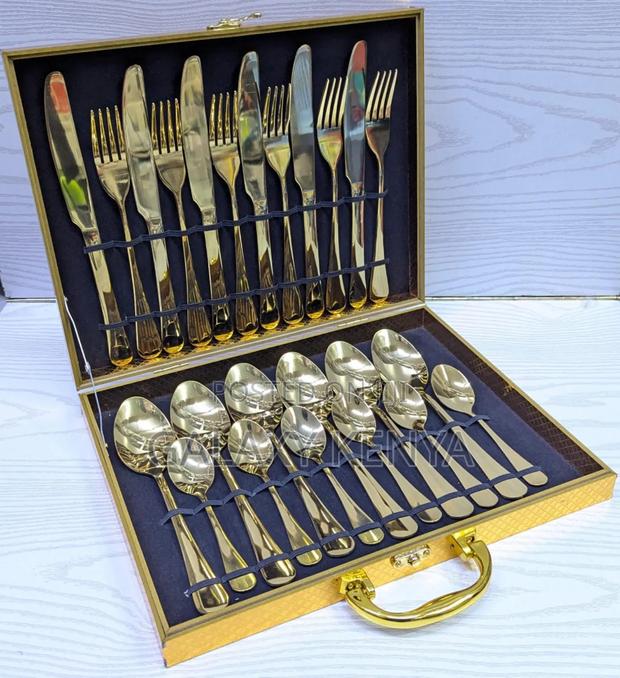 Briefcase Cutlery Set (24pcs)