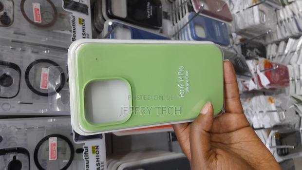 Sign Liquid Silicone Case for iPhone 14 Pro With Microfiber Lining - main view