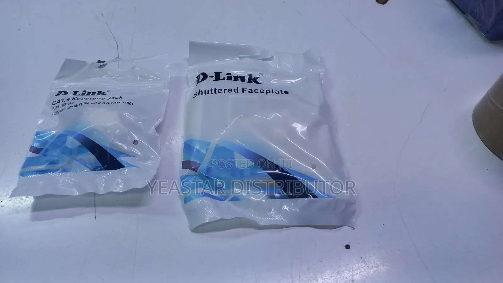 D-Link Single Faceplates Complete With Modules