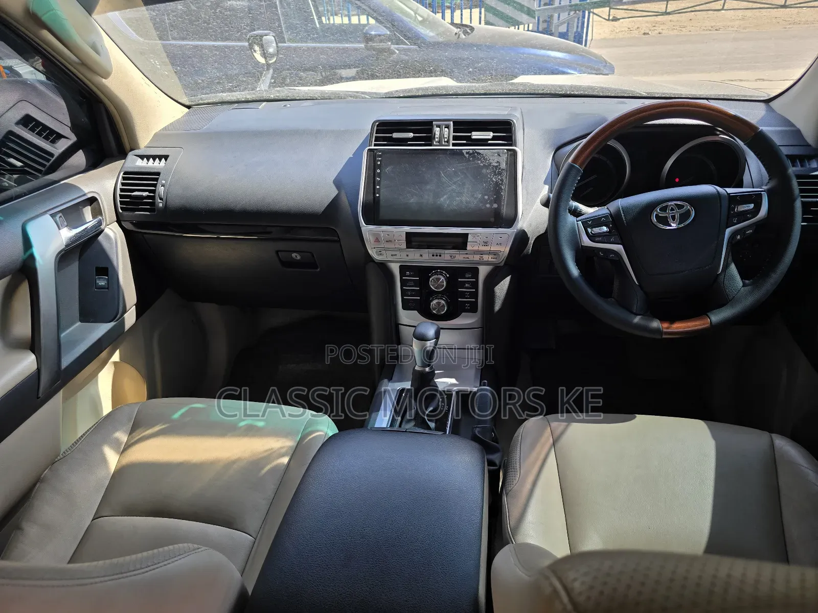 Toyota Land Cruiser Prado 2.8 2022 Black