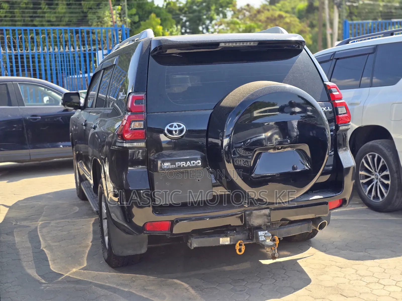 Toyota Land Cruiser Prado 2.8 2022 Black