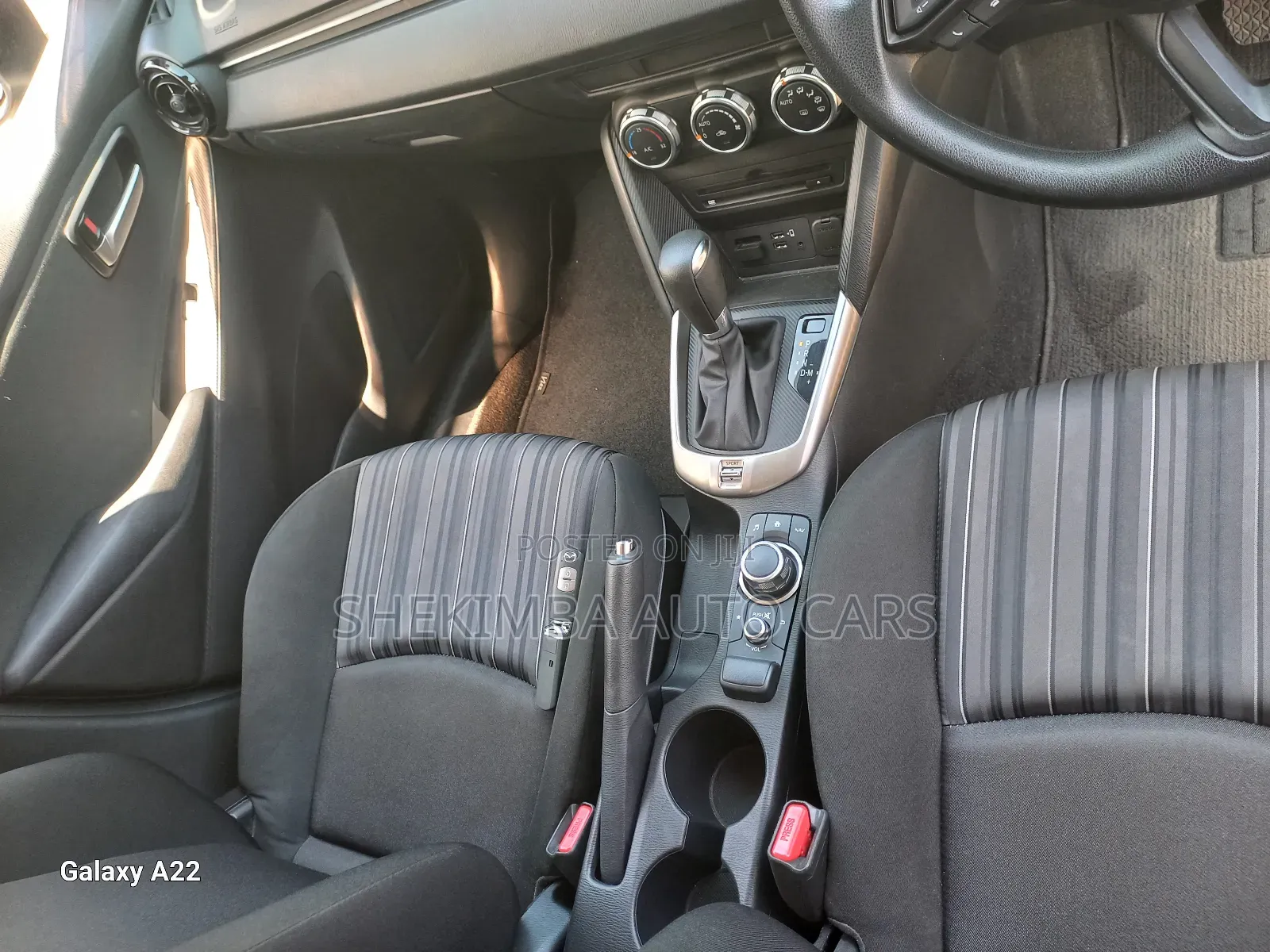Mazda 2 2020 Silver