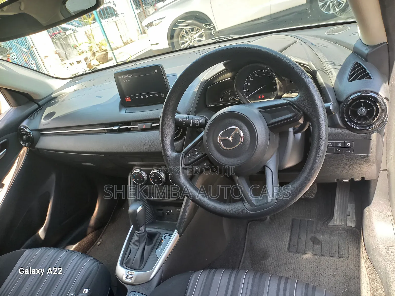 Mazda 2 2020 Silver